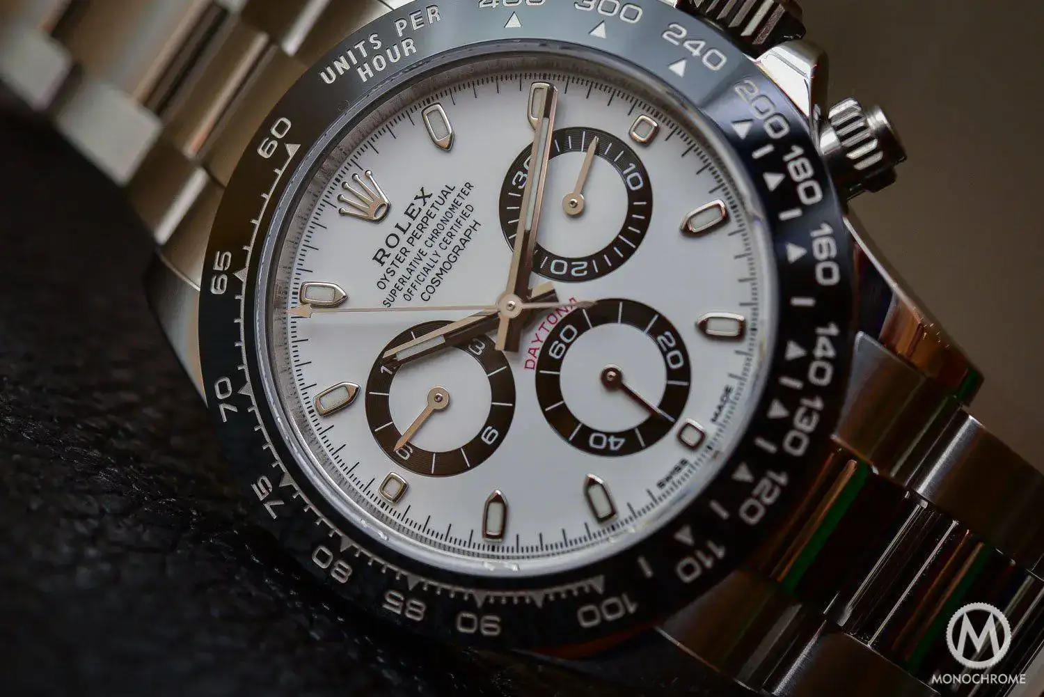 -116500LN-in-steel-Cerachrom-ceramic-black-bezel-3.webp
