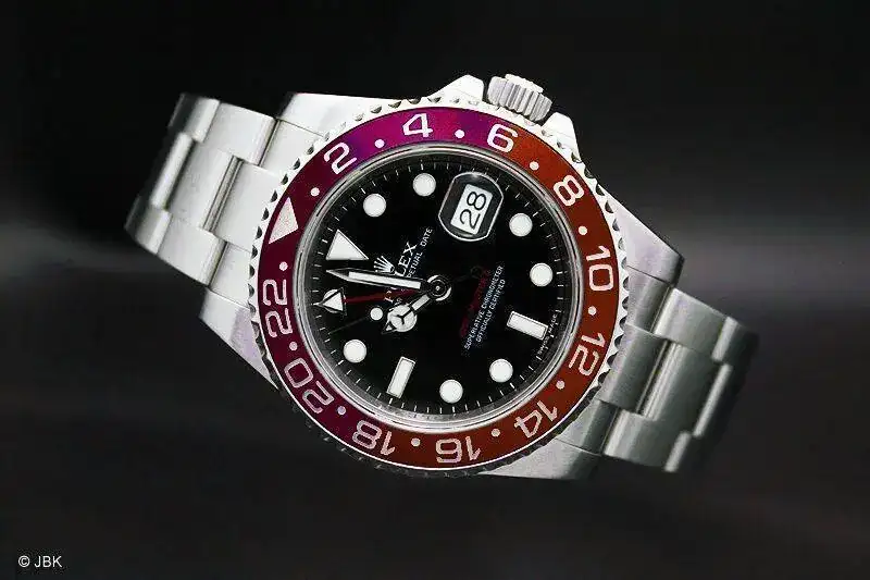 116710matt_red.webp