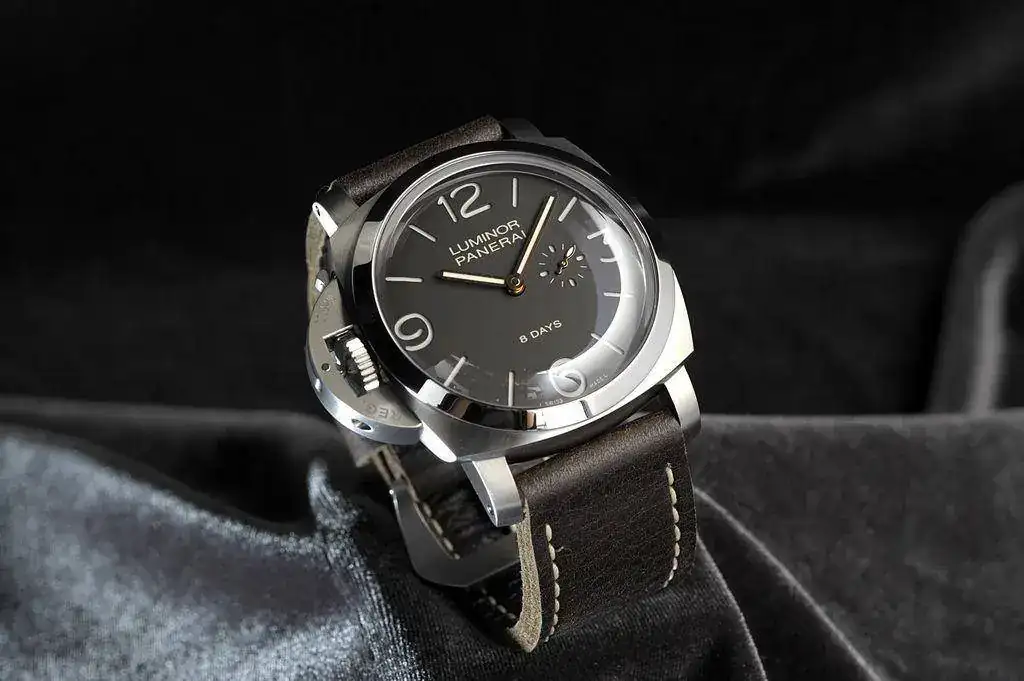 11Z026_04.webp
