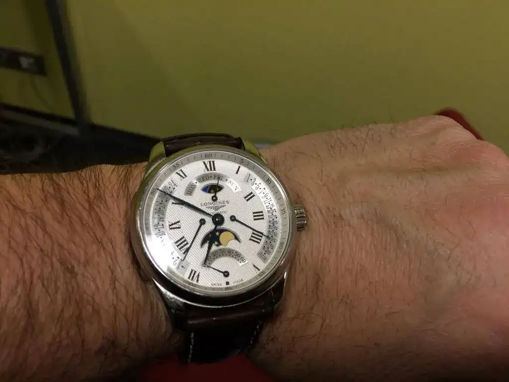 12-LONGINES.webp