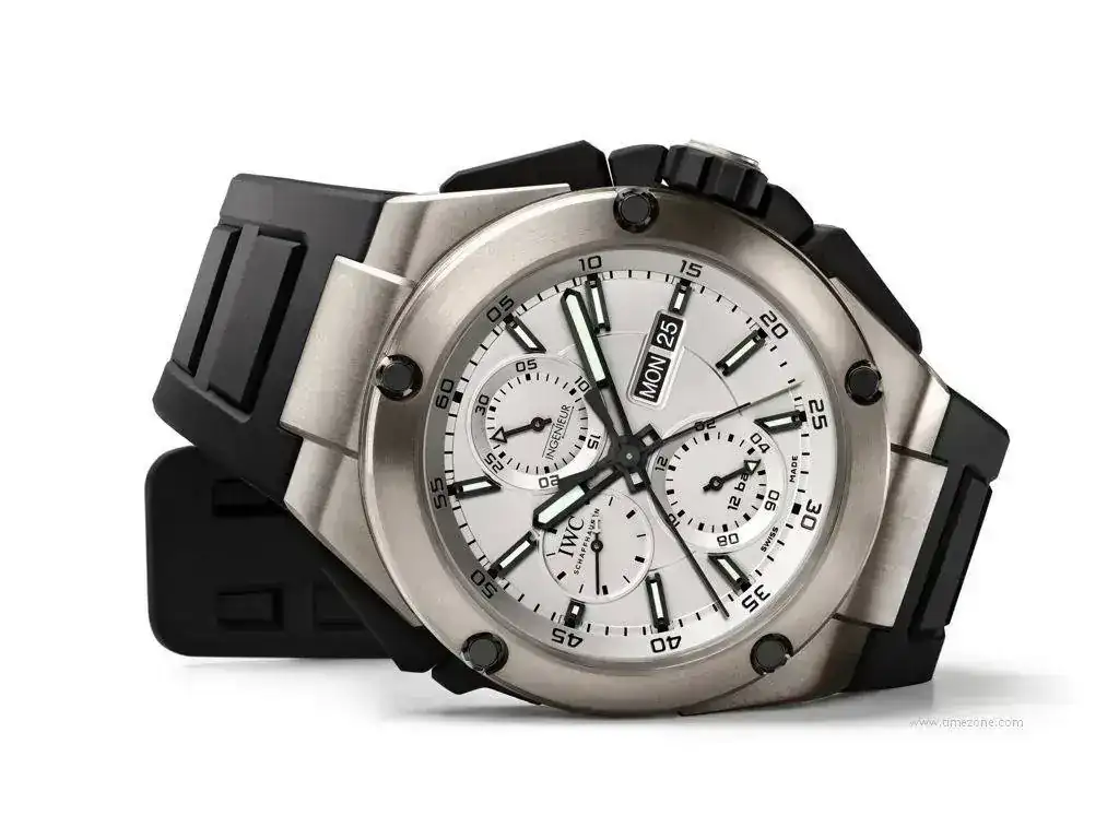 12_IWC_Ingenieur_Double_Chronograph_Titanium.webp