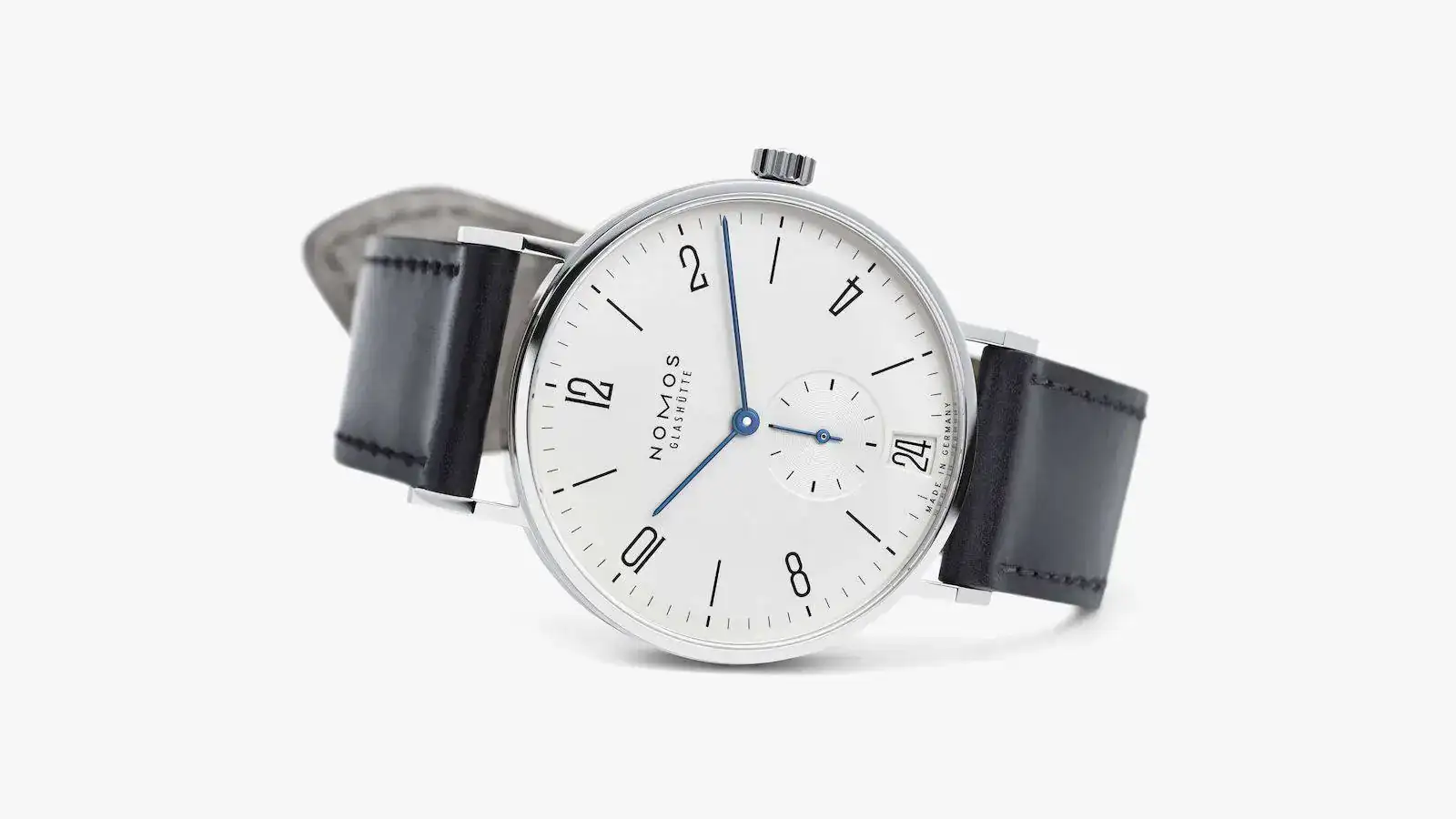 130-tangente-38-datum-3d-front.webp