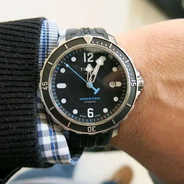 13263466355_9a6501cb69_z.webp