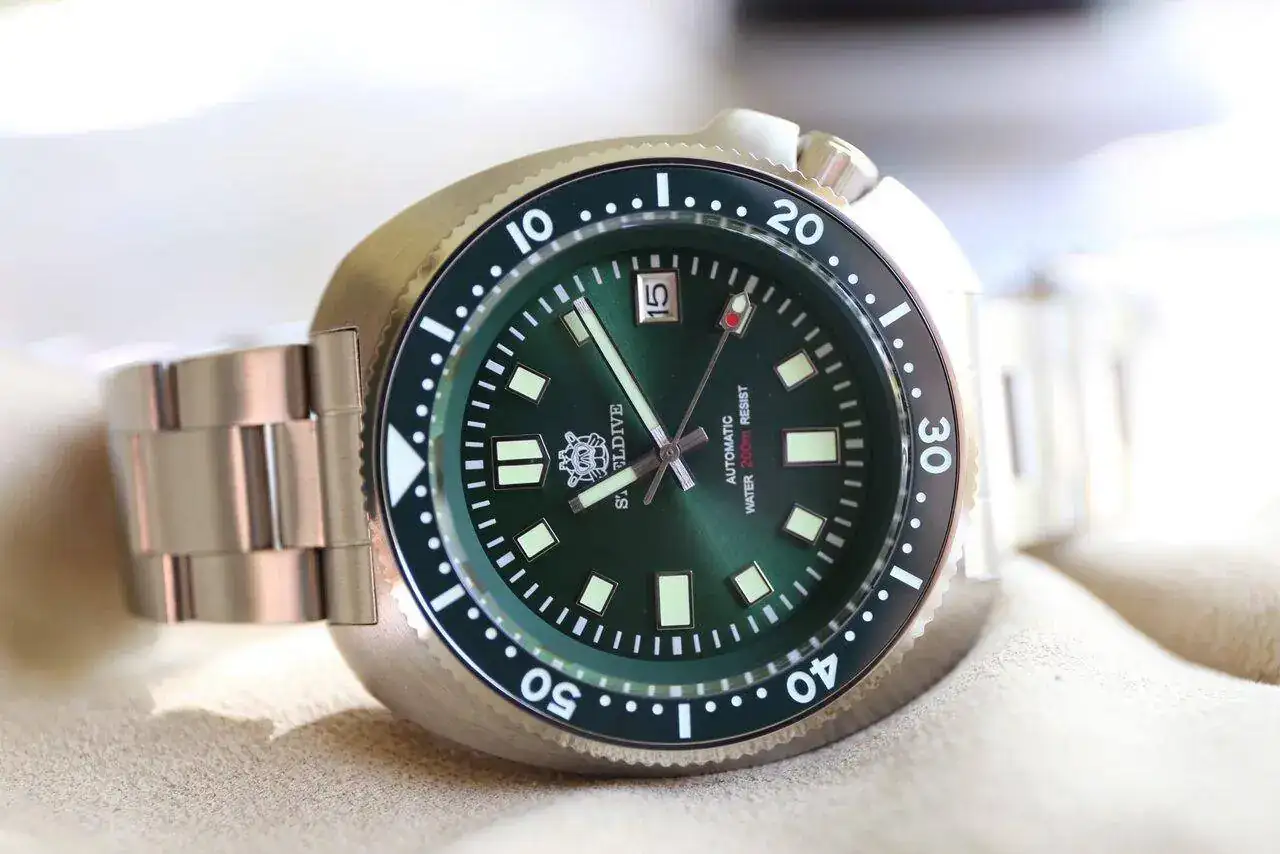 139D93CC-1FC0-4AA6-8CF0-CF1887920B12.webp