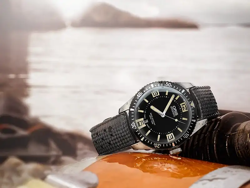 15751_divers_sixty-five_01.webp