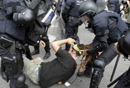 15mpoliciabarcelona.webp