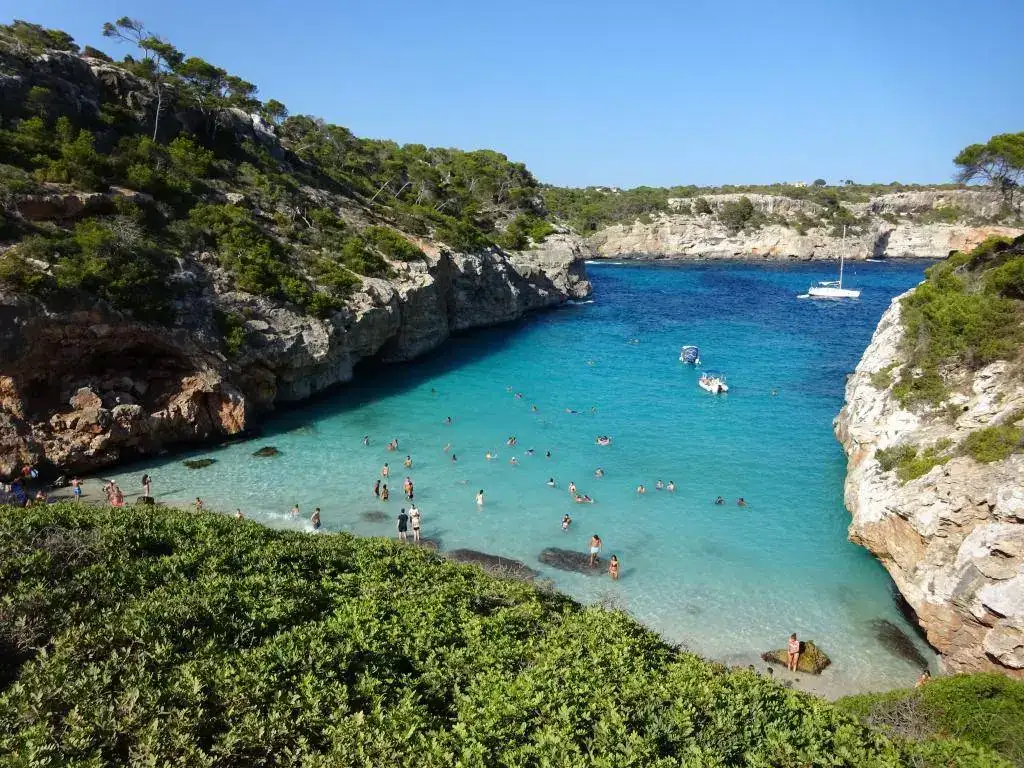 16080350 100 Paseando por Calò d'es Moro y Cala s'Almunia.webp