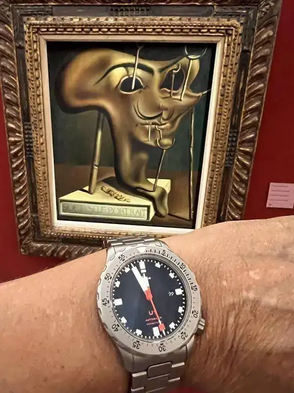 1695986715624.png