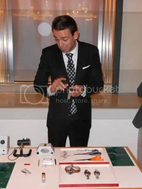 16_zpsdpxl630l.webp