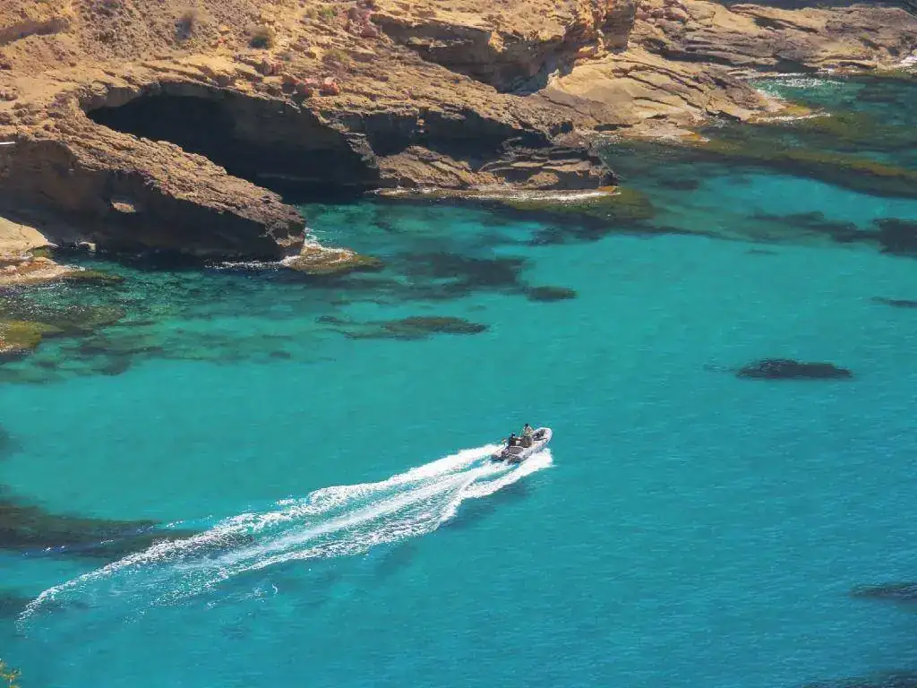17040835 108 Cala Llamp en Puerto de Andratx.webp