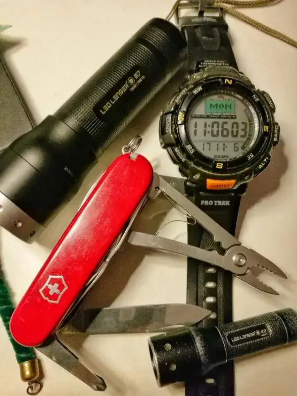 17110610 120 CASIO PRO TREK PRG 40_ 2271.webp