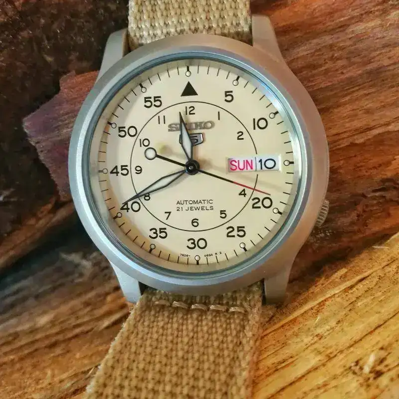 17121070 305 SEIKO SNK803K2 DESERT STORM.webp