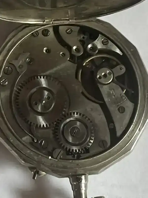 1759666983128.webp