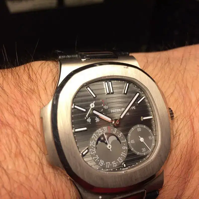 18-PATEK (2).webp