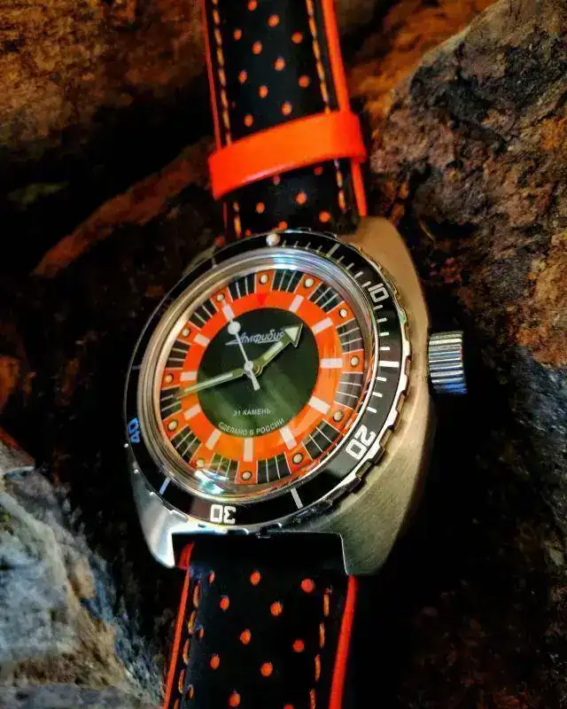 18030970 358 VOSTOK AMPHIBIAN SE150JI07.webp