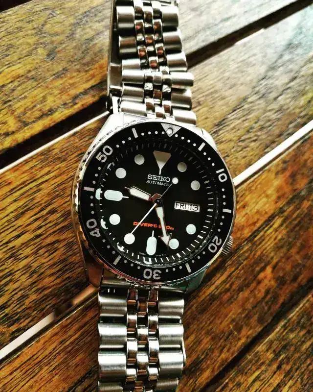 18041370 311 SEIKO SKX007K2.webp