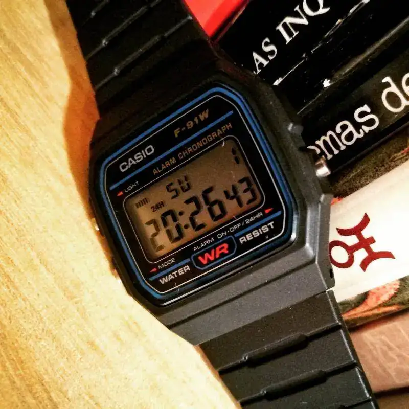 18070175 300 CASIO F91W.webp