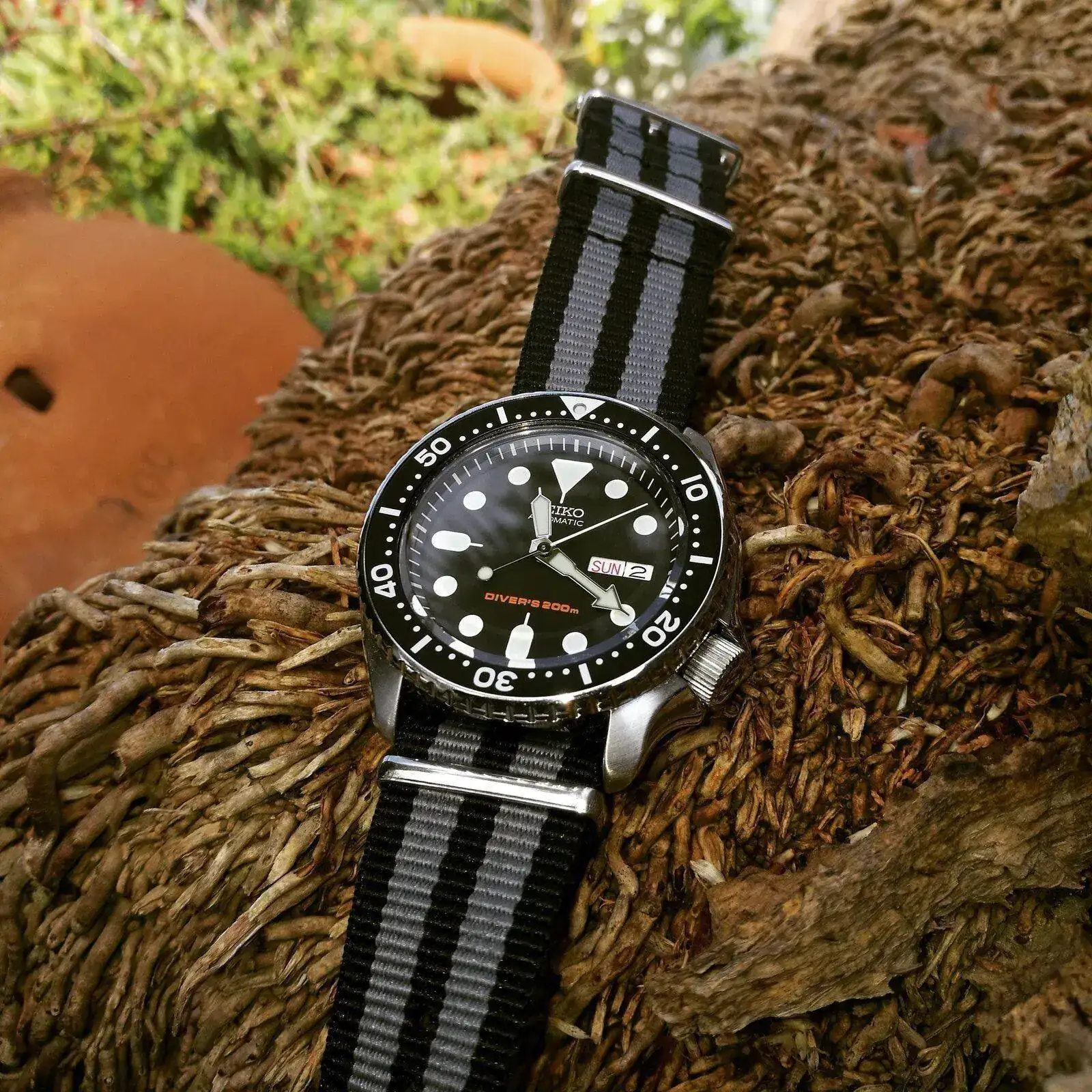18090270 311 SEIKO SKX007K2.jpg