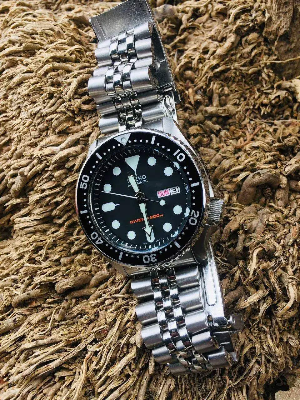 19033170 311 SEIKO SKX007K2.webp