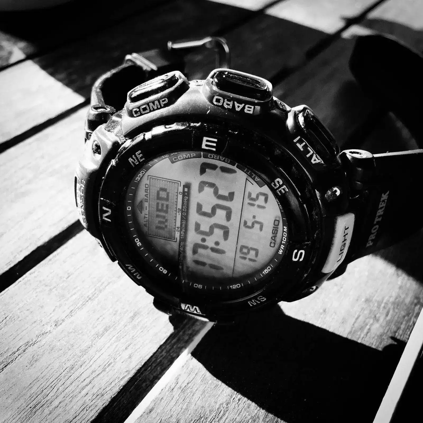 19051510 132 CASIO PRO TREK PRG 40_ 2271.webp