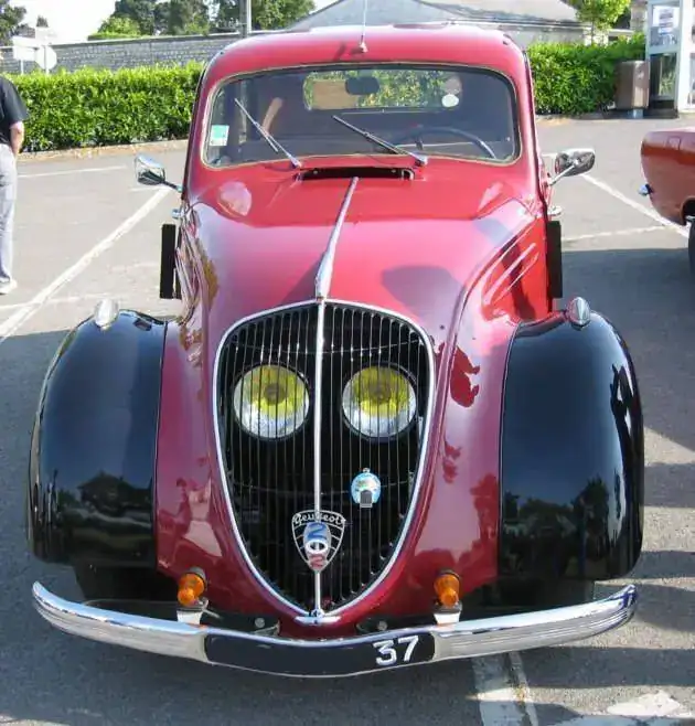 1938_Peugeot_202_01.webp