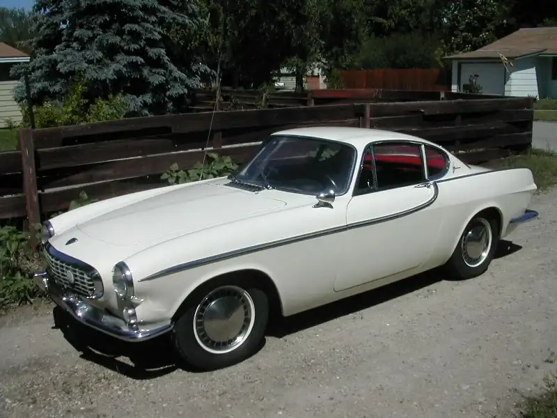 1962-volvo-p1800-white-795833.webp