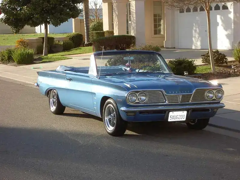 1962_Pontiac_Tempest_LeMans_Convertible-aug3a.webp