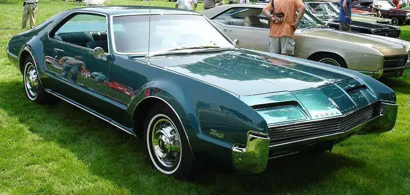 1966_oldsmobile_toronado-pic-5947.webp