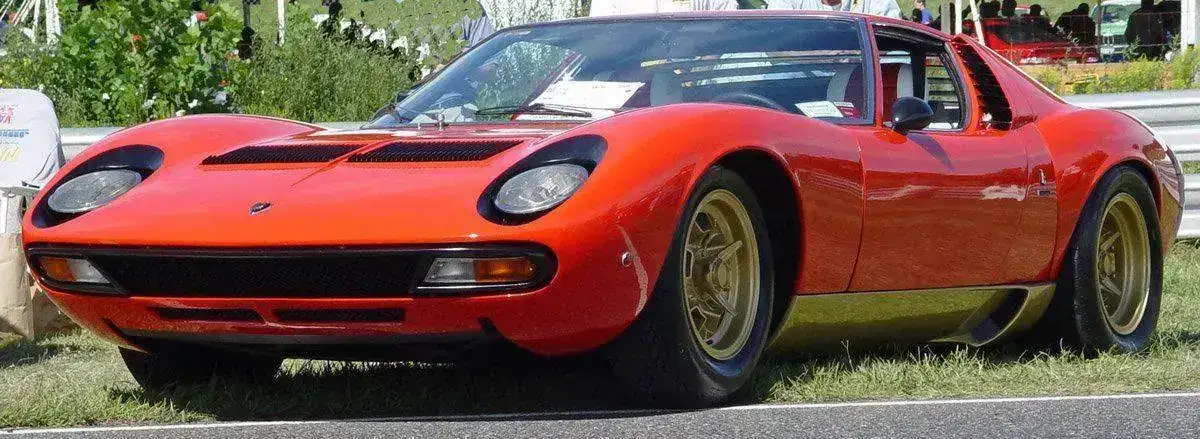 1972-Lamborghini-Miura-SV-fa-l-lr.webp