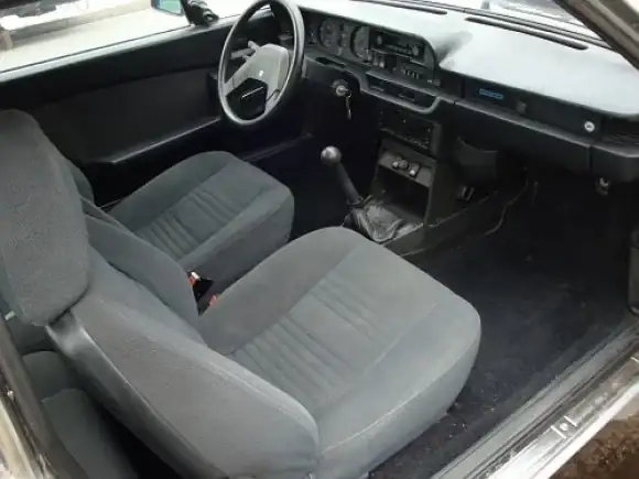 1979_Lancia_Beta_Coupe_For_Sale_Interior_resize.webp