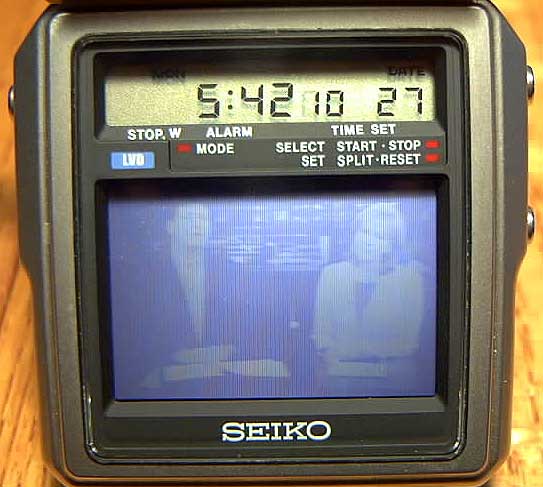 1982_Seiko_TV_Watch-OPERATING6.jpg