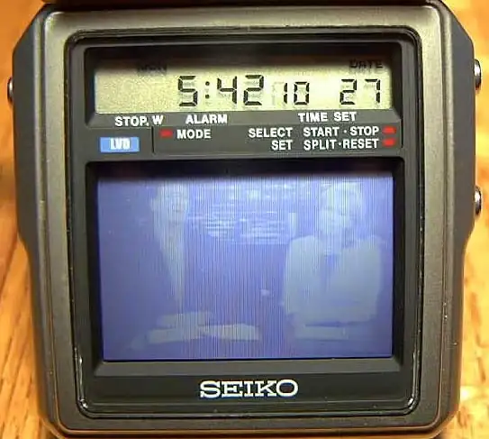 1982_Seiko_TV_Watch-OPERATING6.webp