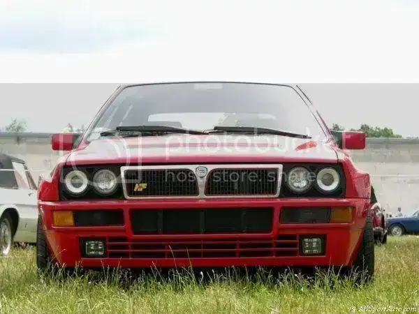 1987_lancia_delta_integrale_03_m.webp