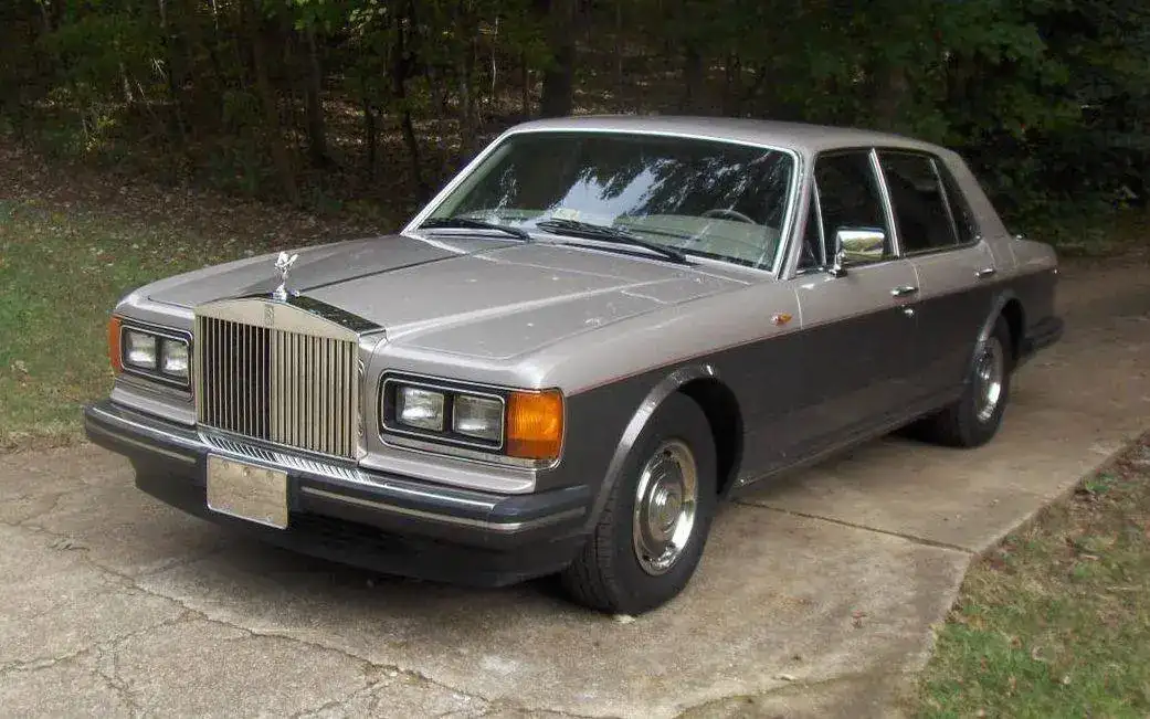 1989_rolls_royce_a-e1541527545887.jpg