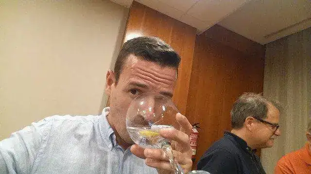 19967092066_110cf1ba2c_z.webp