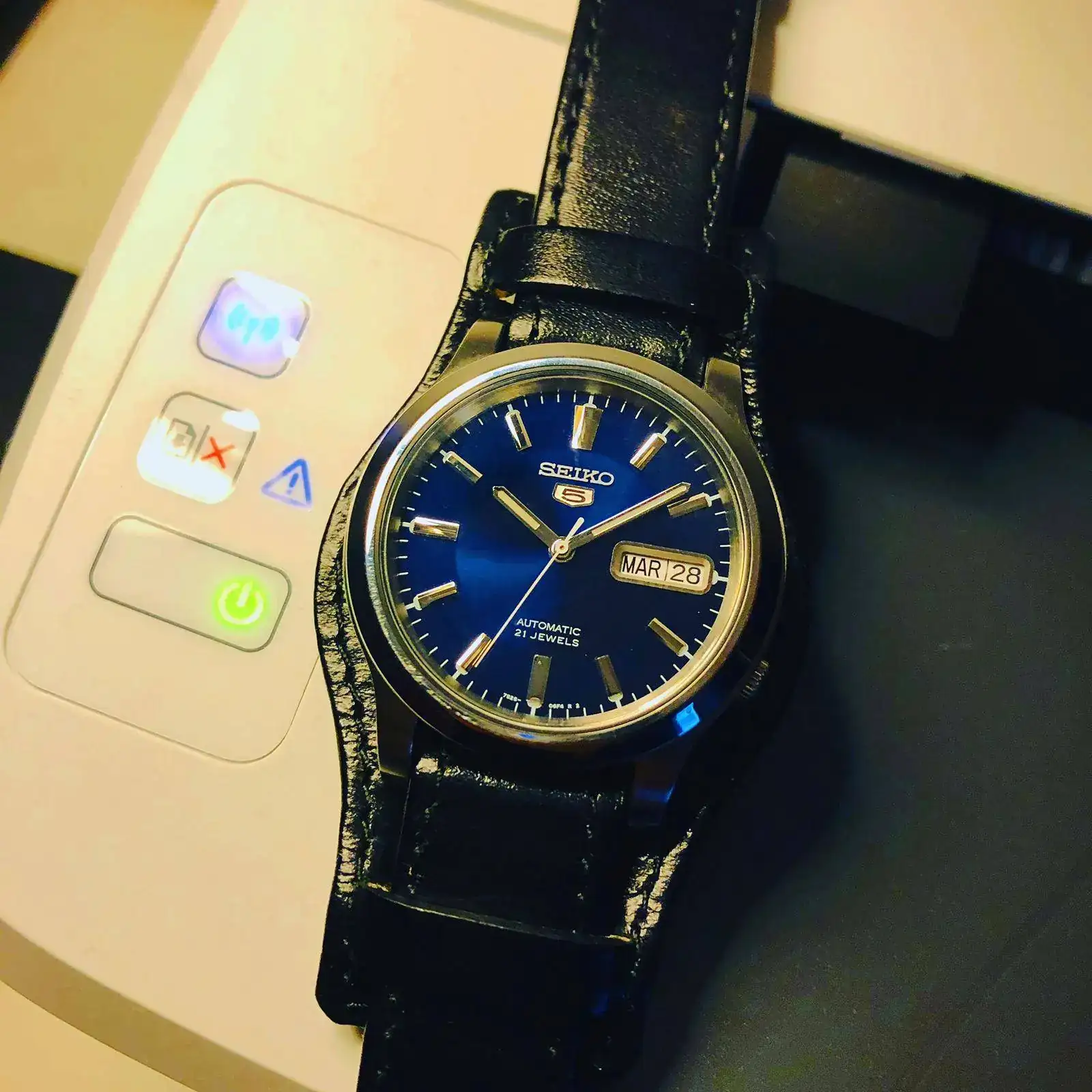20012870 300 SEIKO 5 SNK793.jpg