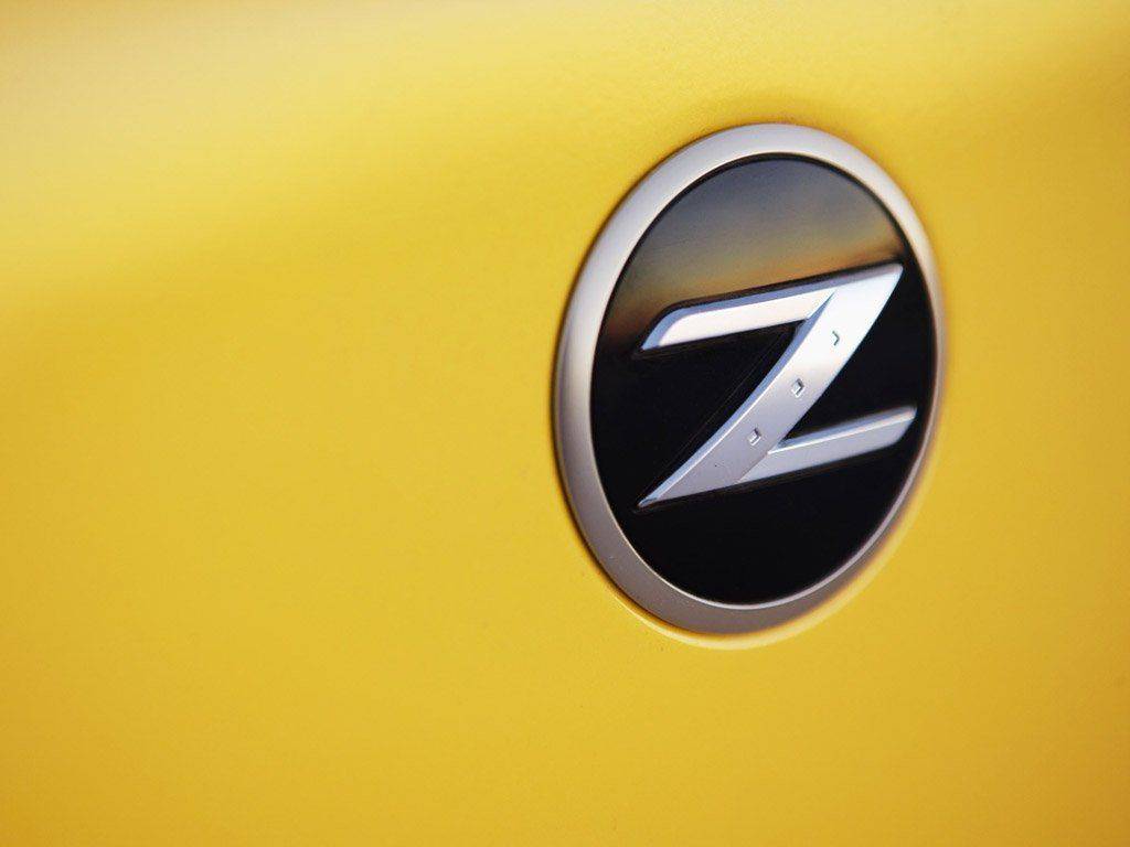 2005-Nissan-35th-Anniversary-Z-Emblem-1024x768.jpg
