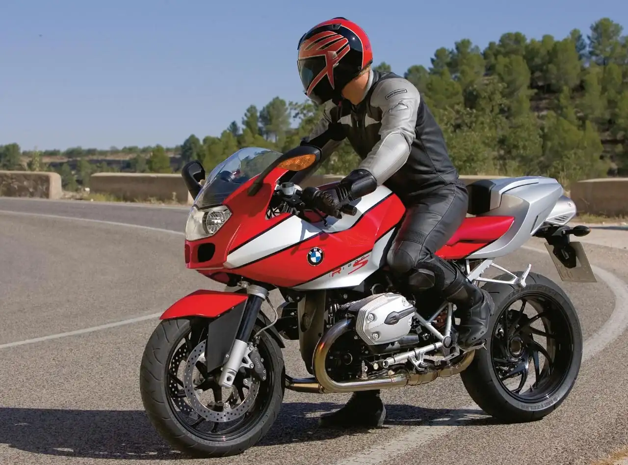 2006-BMW-R1200Sd.webp