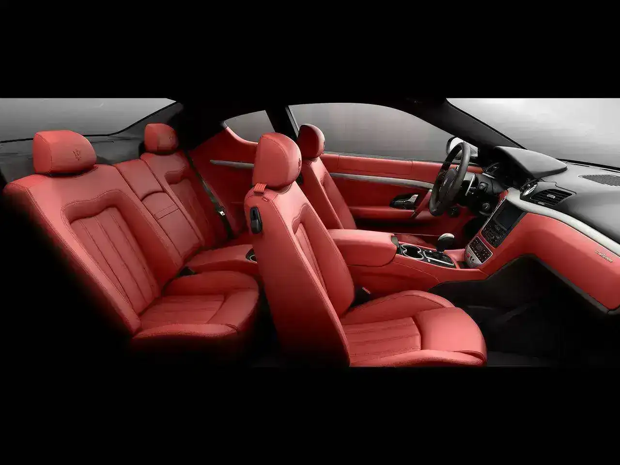 2007-Maserati-GranTurismo-Interior-1280x960.webp