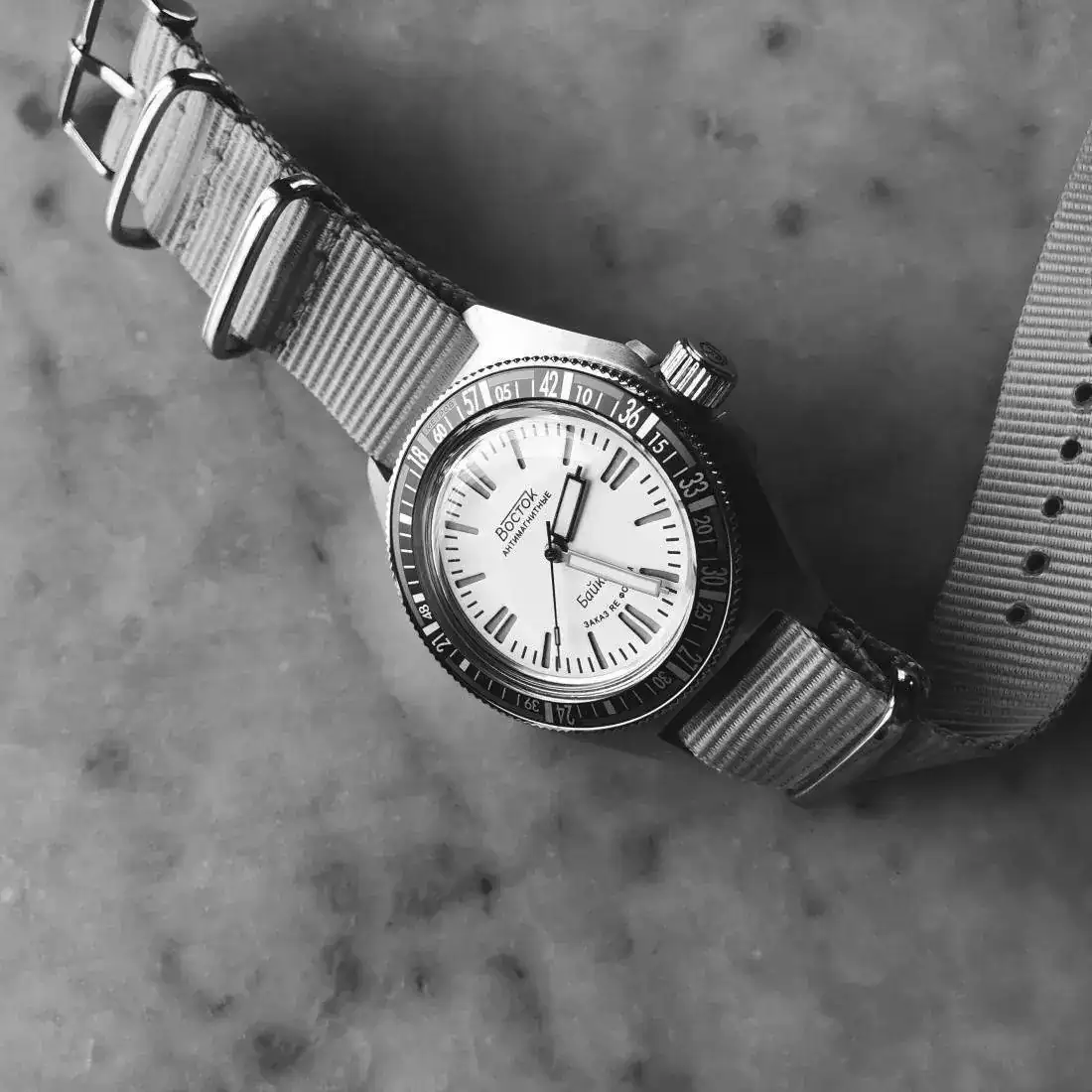 20072270 216 AMPHIBIA SE 650B08 BAIKAL.webp