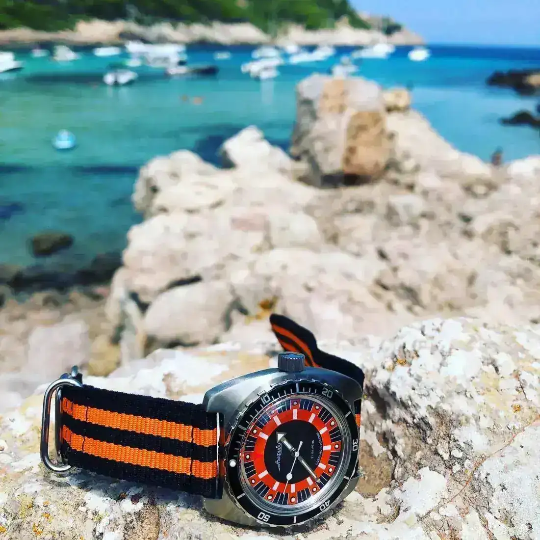 20081670 375 VOSTOK AMPHIBIAN SE150JI07.webp