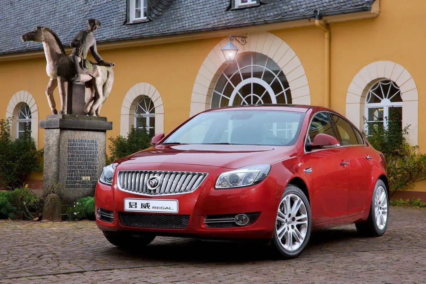 2009-Buick-Regal-5.webp