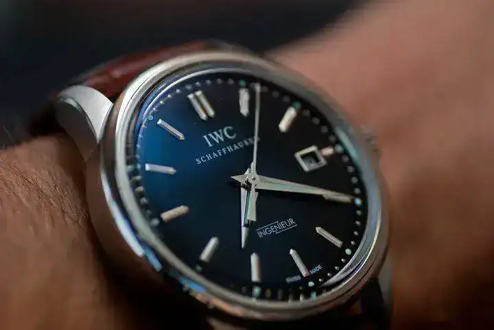 2012_09_10_IWC%2526JacobStraps_12.webp