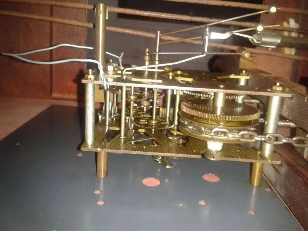 reloj de pendulo que adelanta Relojes Especiales EL foro de relojes
