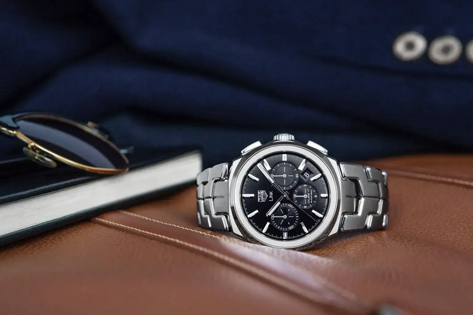 2018-TAG-Heuer-Link-Calibre-17-Chronograph-1-2.webp