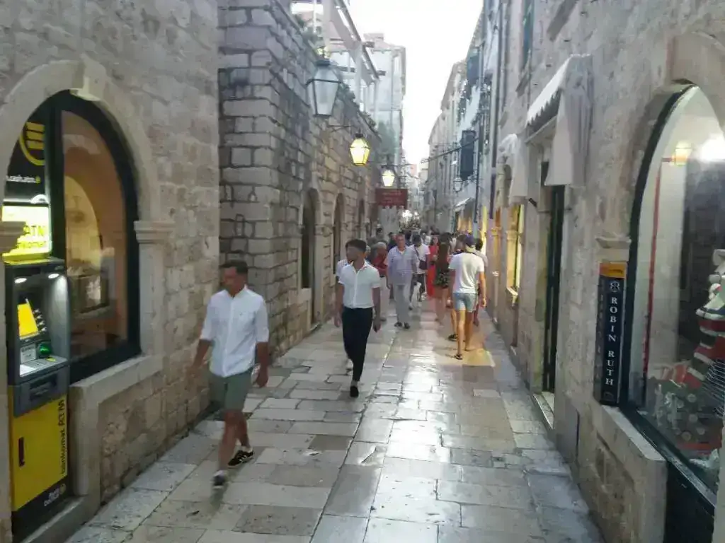 20180710_201949.webp