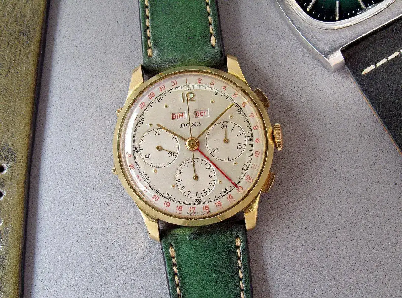 2021 Doxa Valjoux 72C.webp