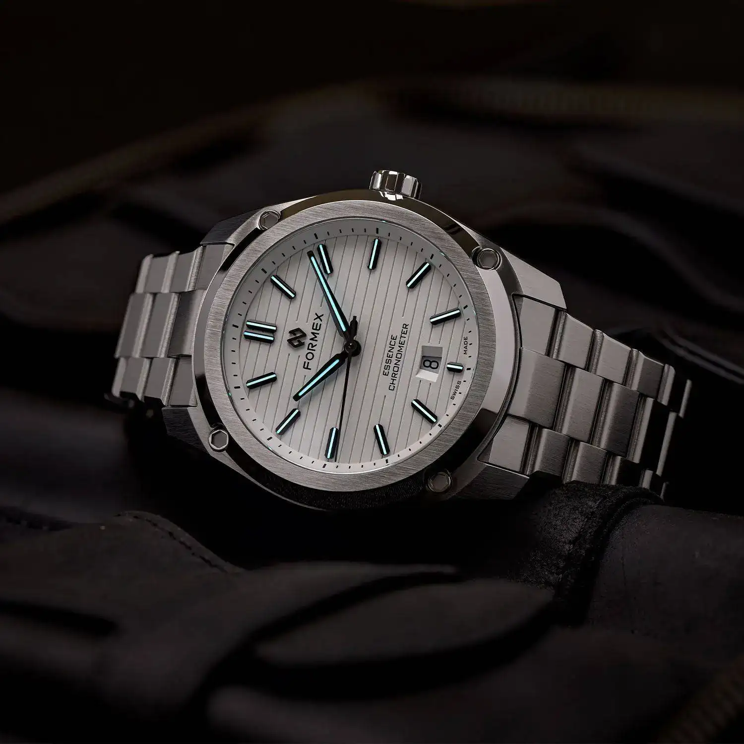 2021-Formex-Essence-FortyThree-Automatic-Chronometer-7[1].jpg