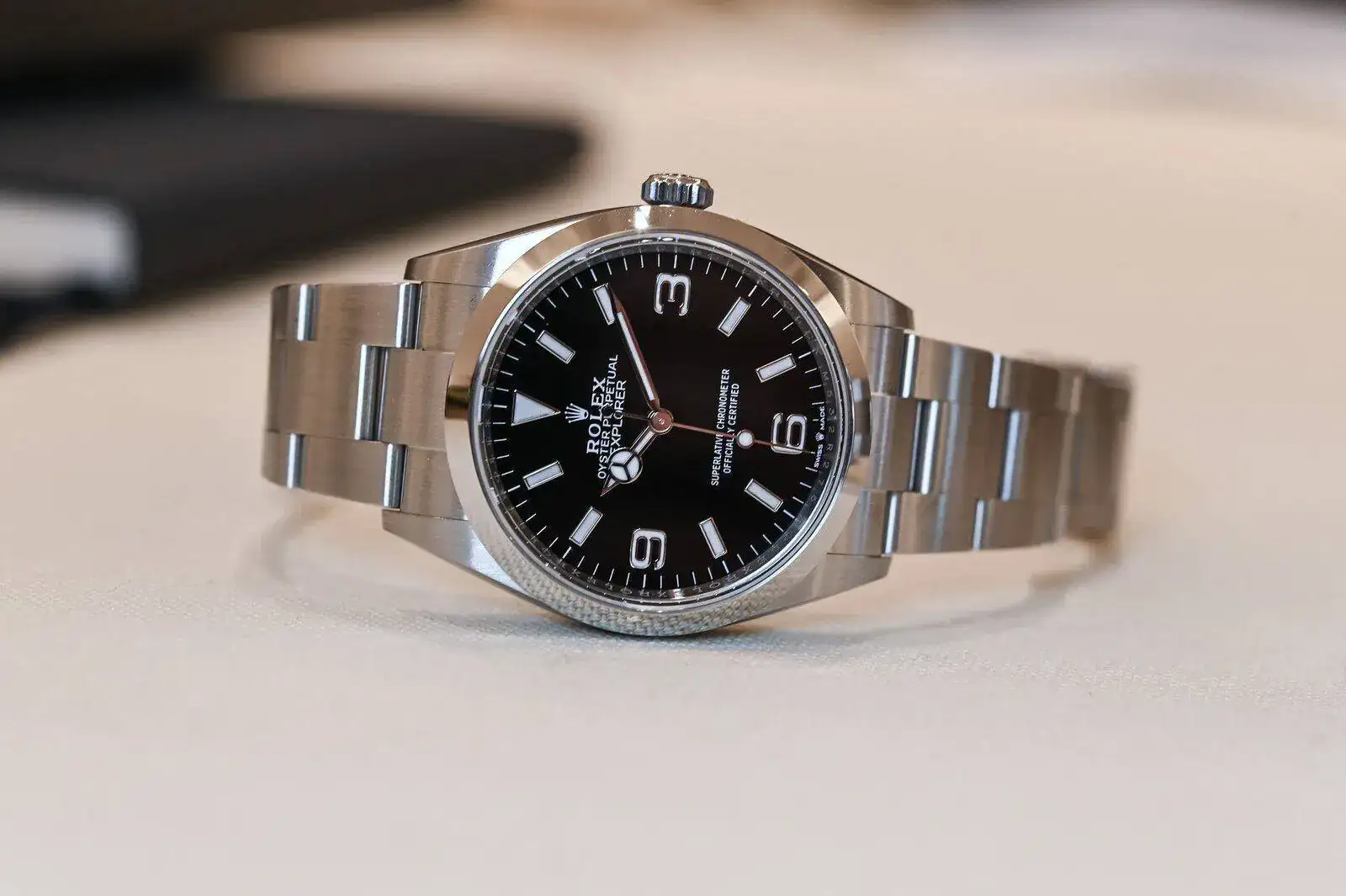 2021-Rolex-Explorer-1-36mm-124270-124273-hands-on-3.webp