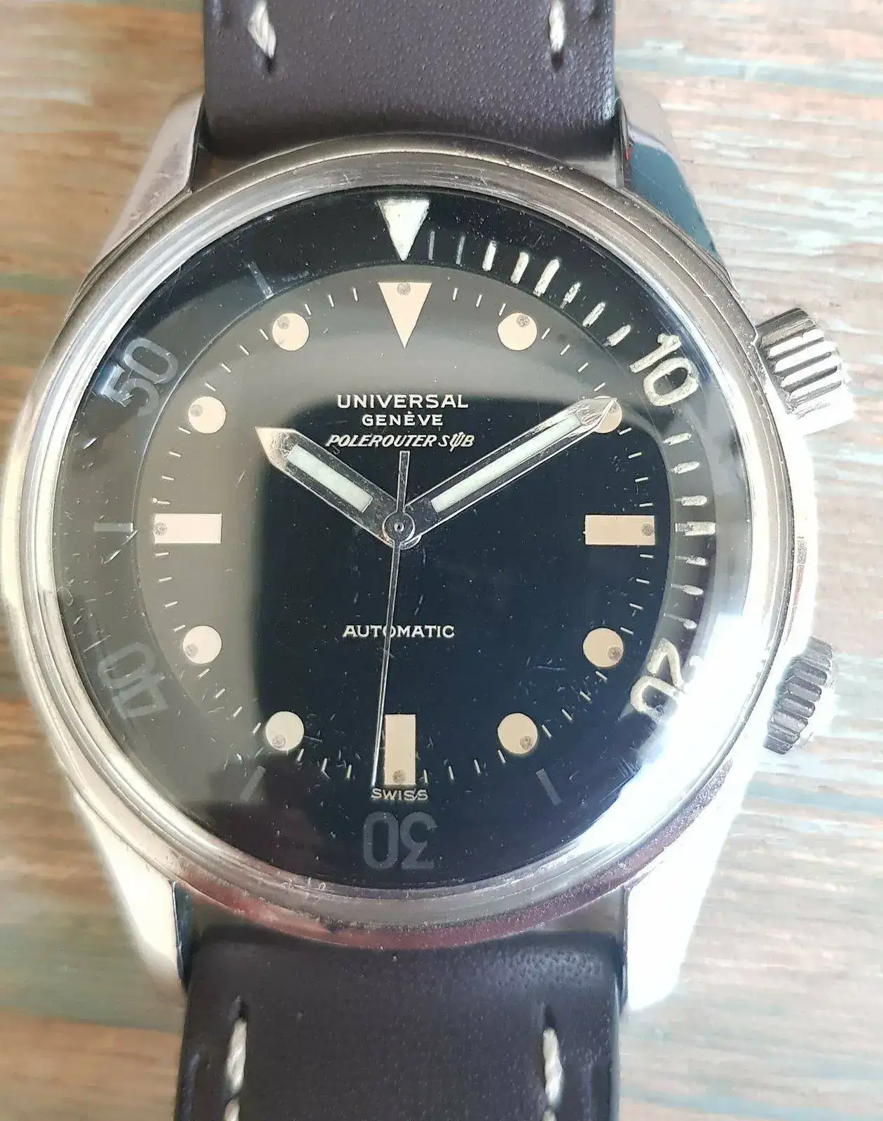 Universal Geneve Polerouter SUB de 1962, todo original vintage. Caja